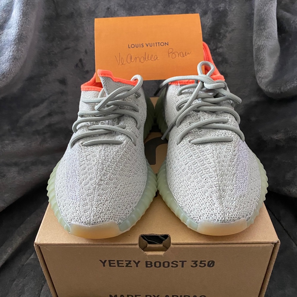 Yeezy Desert Sage size 6